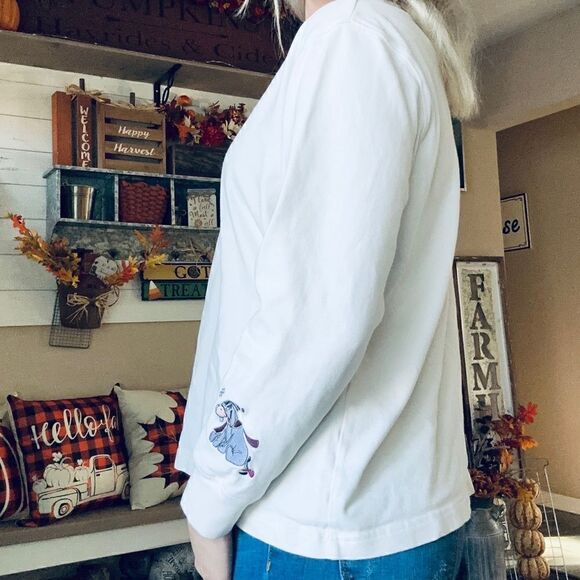 Vintage Disney’s Winnie the Pooh Eeyore Snowflake Long Sleeve Winter T Shirt - Picture 4 of 10